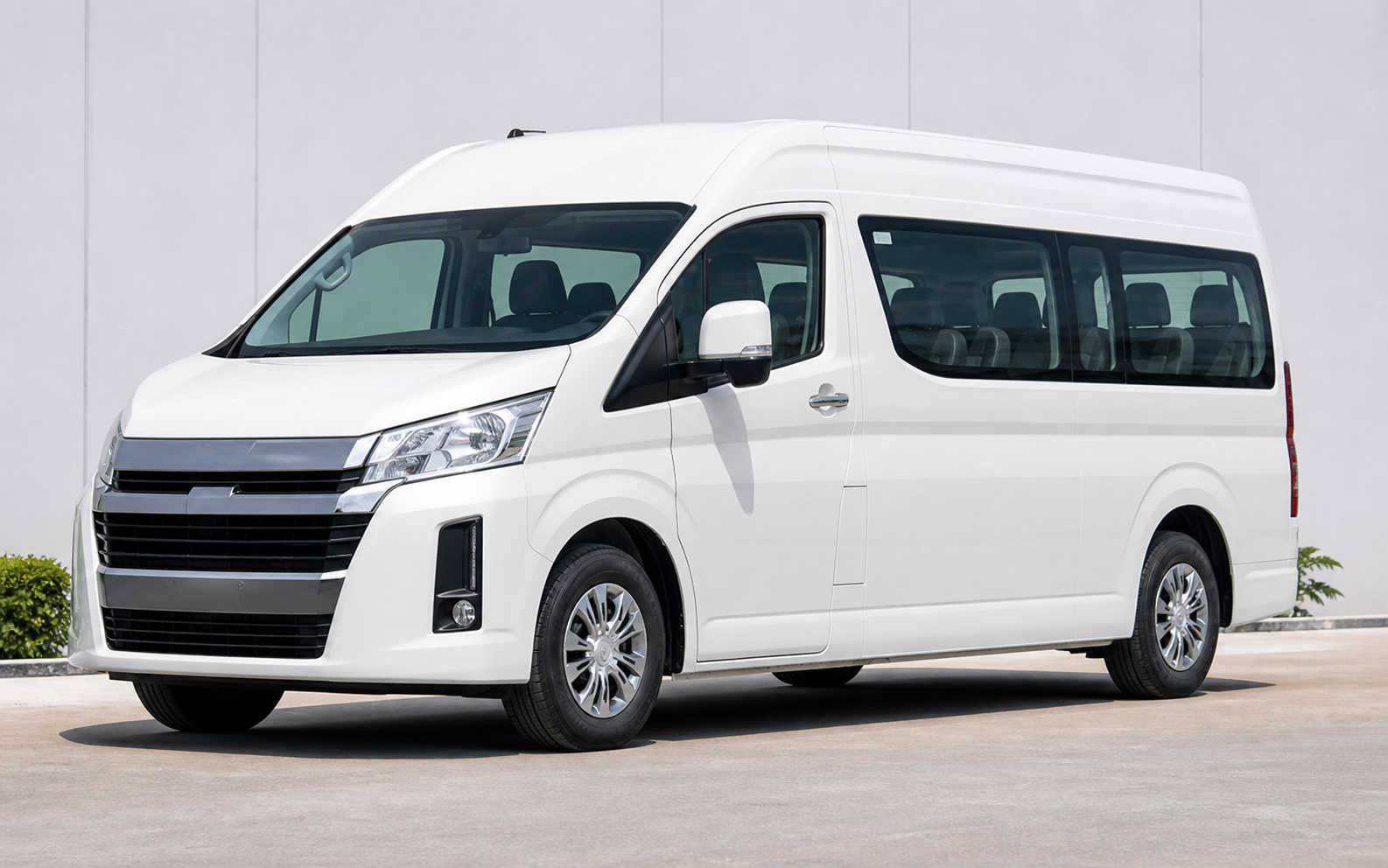 Rental Toyota Hiace Premio 14 Seat Bekasi