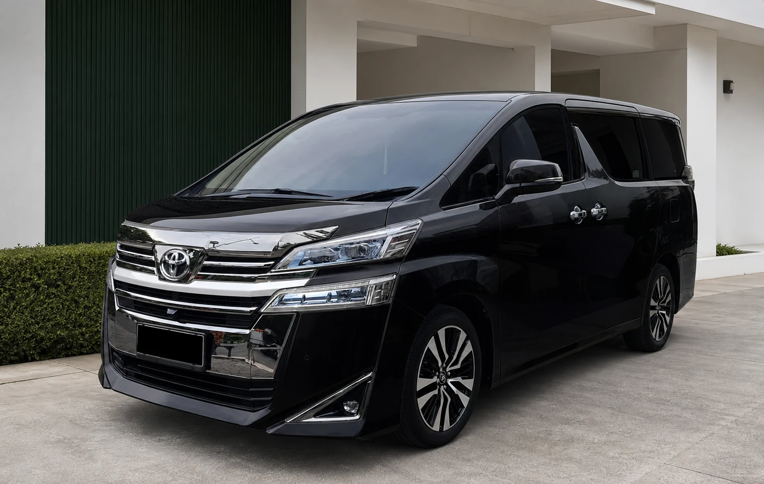 Toyota Vellfire Transformer untuk mobil premium dengan driver